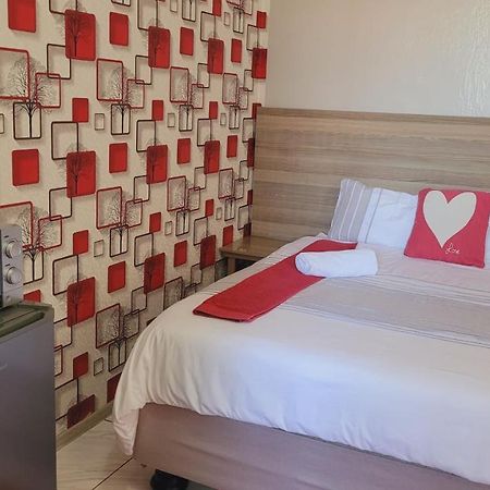 Pab-Love Guest House Kuruman Eksteriør billede