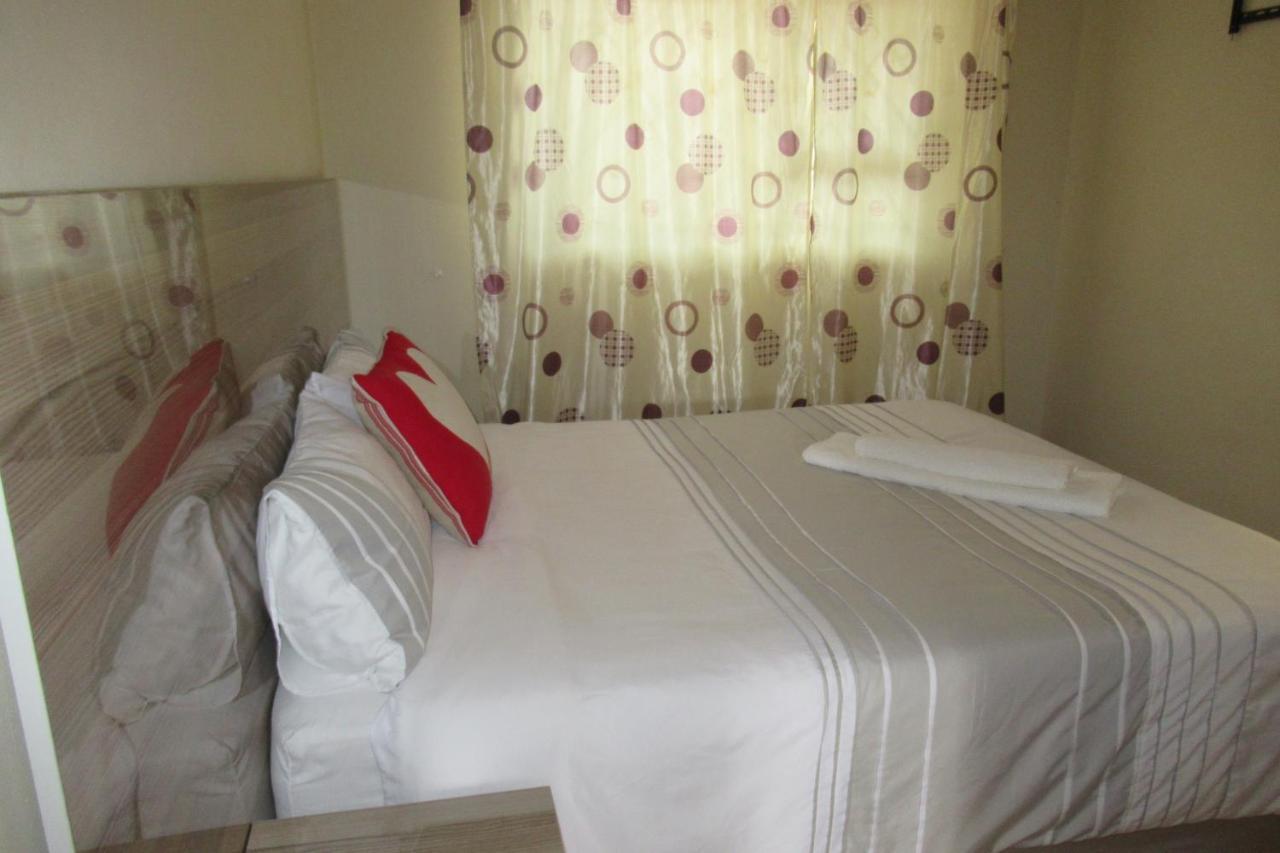 Pab-Love Guest House Kuruman Eksteriør billede