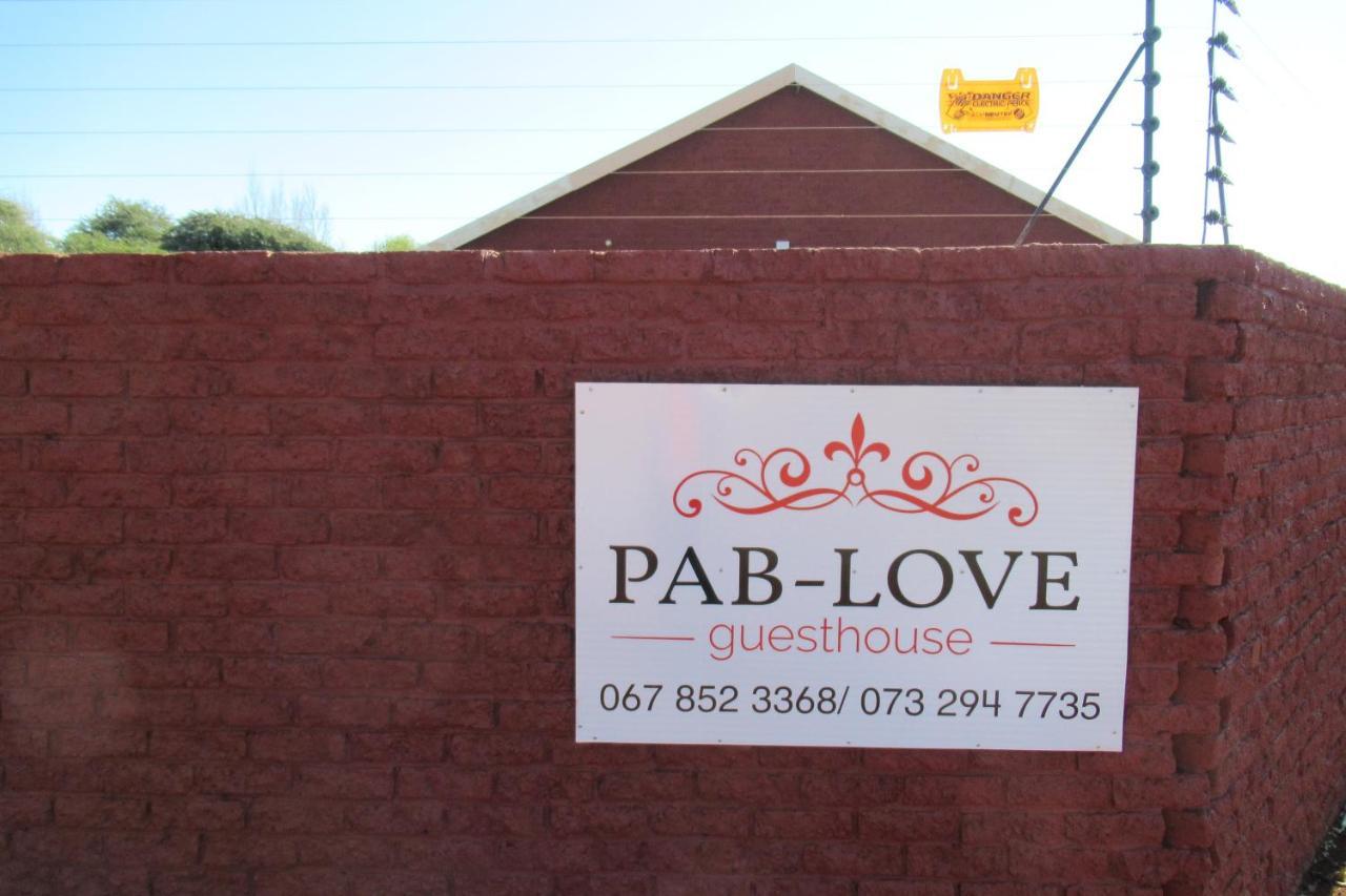 Pab-Love Guest House Kuruman Eksteriør billede