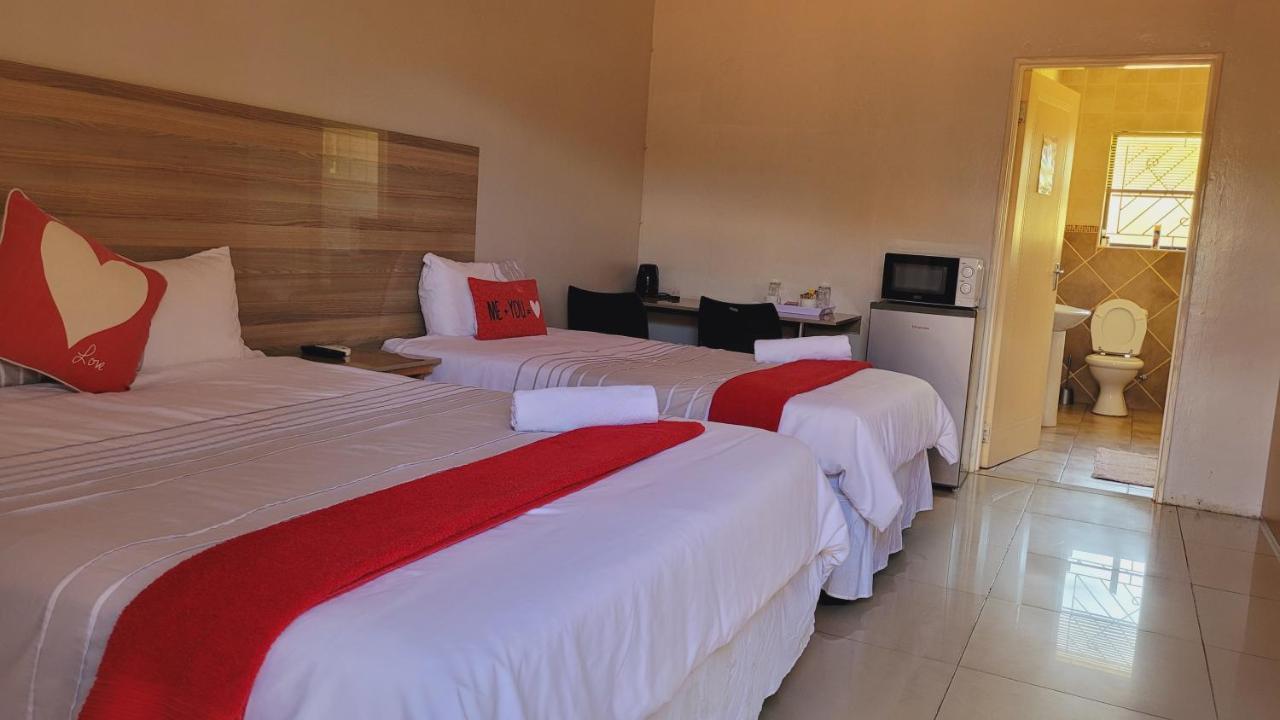 Pab-Love Guest House Kuruman Eksteriør billede