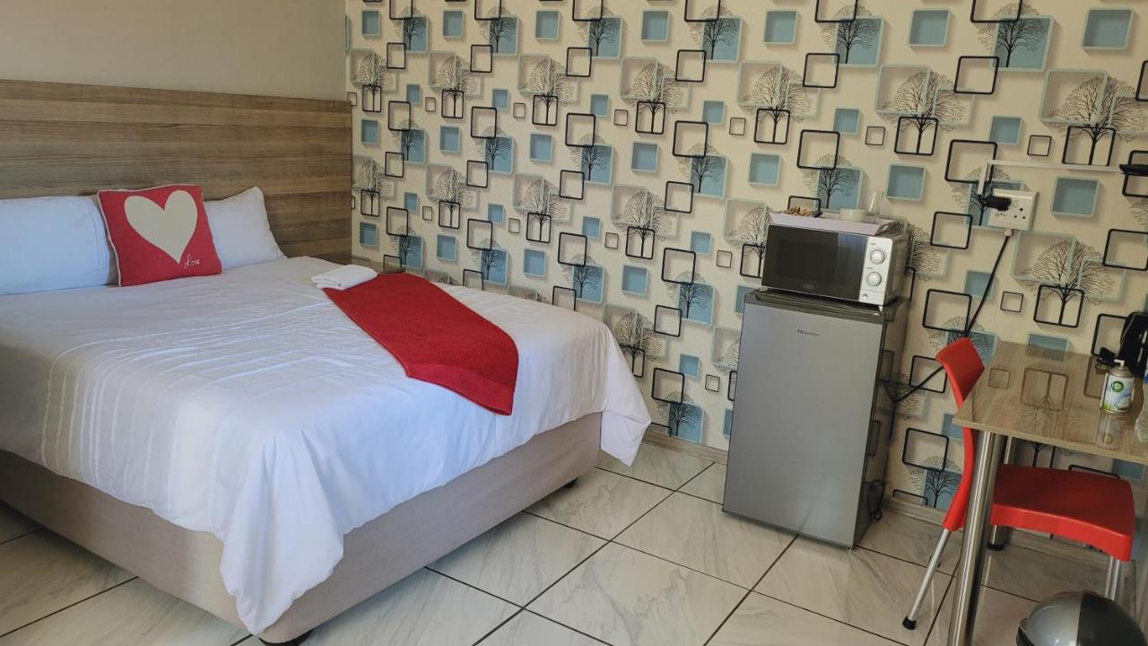 Pab-Love Guest House Kuruman Eksteriør billede