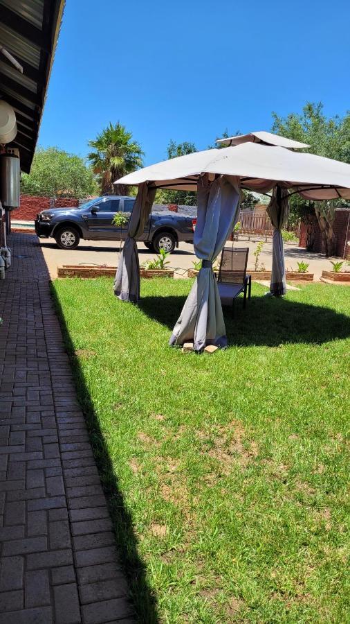 Pab-Love Guest House Kuruman Eksteriør billede
